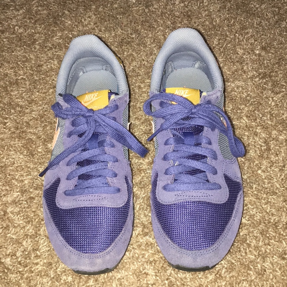 Nike internationalist